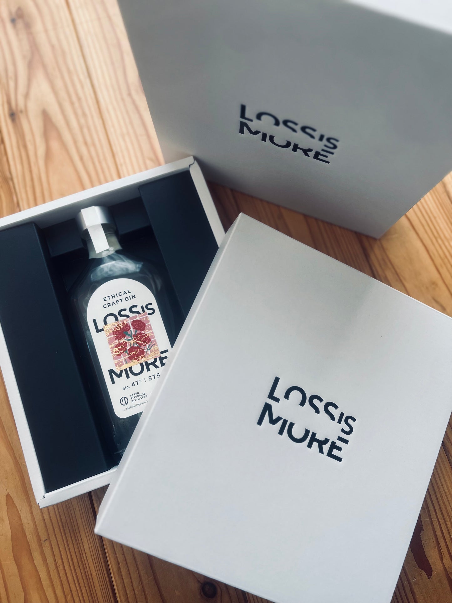 GIFT BOX