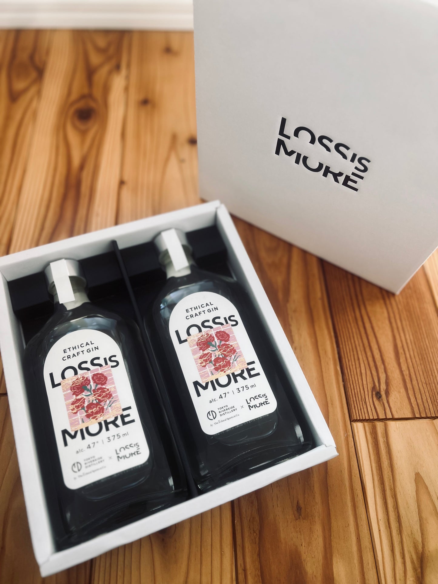 GIFT BOX